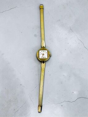 Vintage Wittnauer Geneve Swiss Women's Manual Wind Watch 10k Gold